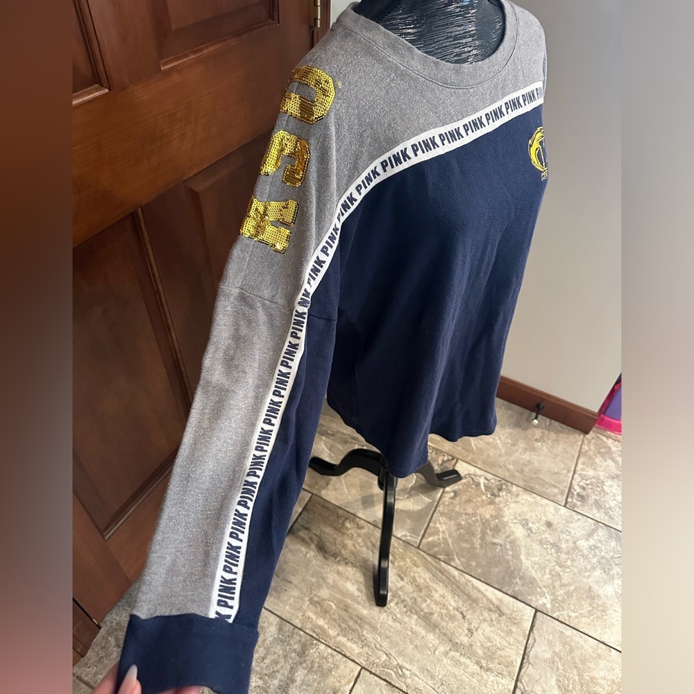 PINK Campus KSU LIMITED EDITION crewneck - Picture 2 of 7